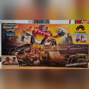 Monster Jam Smash + Bash NEW never opened